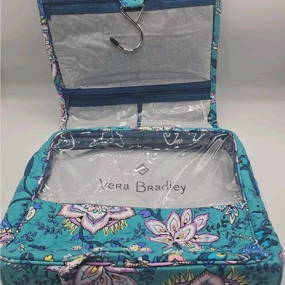 Vera Bradley Grand Hanging Organizer Peacock Garden. New with tag. - Picture 1 of 4